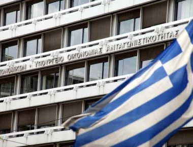 Αμεσα και χωρίς έλεγχο οι εκκρεμείς επιστροφές φόρων και ΦΠΑ έως €10.000